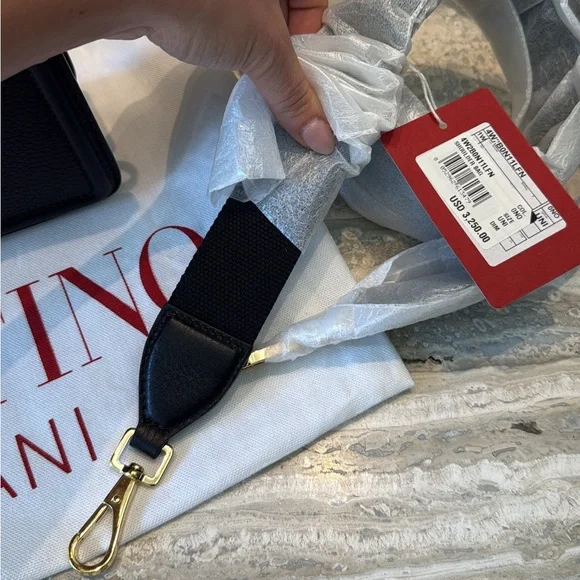 NWT Valentino Black Shoulder Bag with Gold Accents - Picture 5 of 7